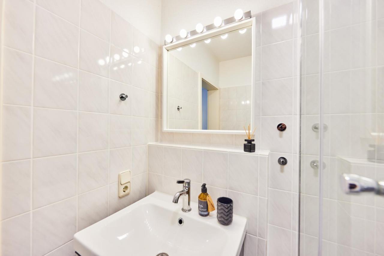 Kvartier2 In Top-Lage, 5 Min Zur Bali-Therme Und Gop, Hdz, Arbeitsplatz, Boxspringbett Bad Oeynhausen Exterior photo